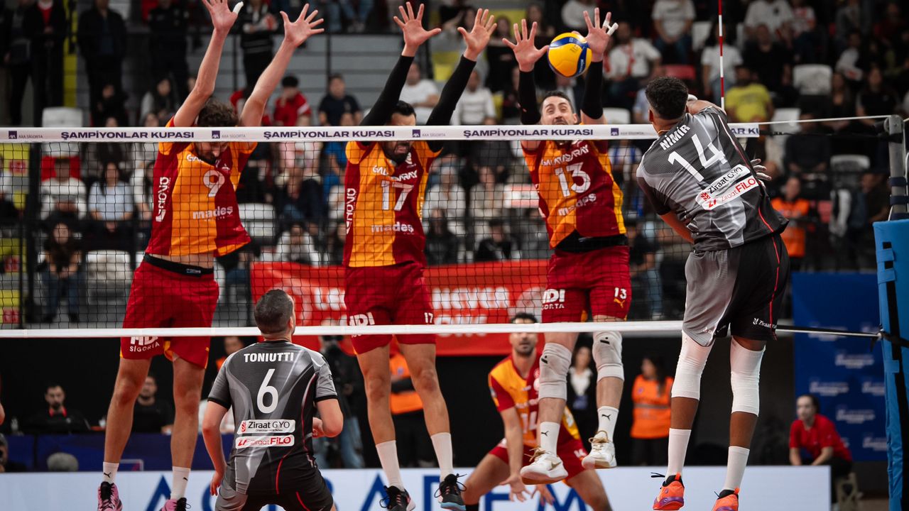 Galatasaray Madeş Mobilya Voleybol Erkekler Şampiyonlar Kupası’nın sahibi oldu