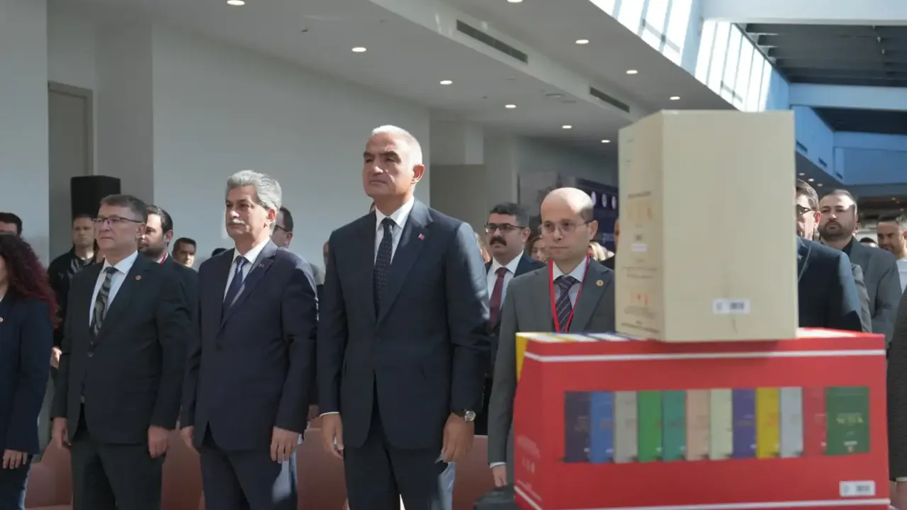 Nutuk 8 dilde ve dijital platformda dünyaya açılıyor!