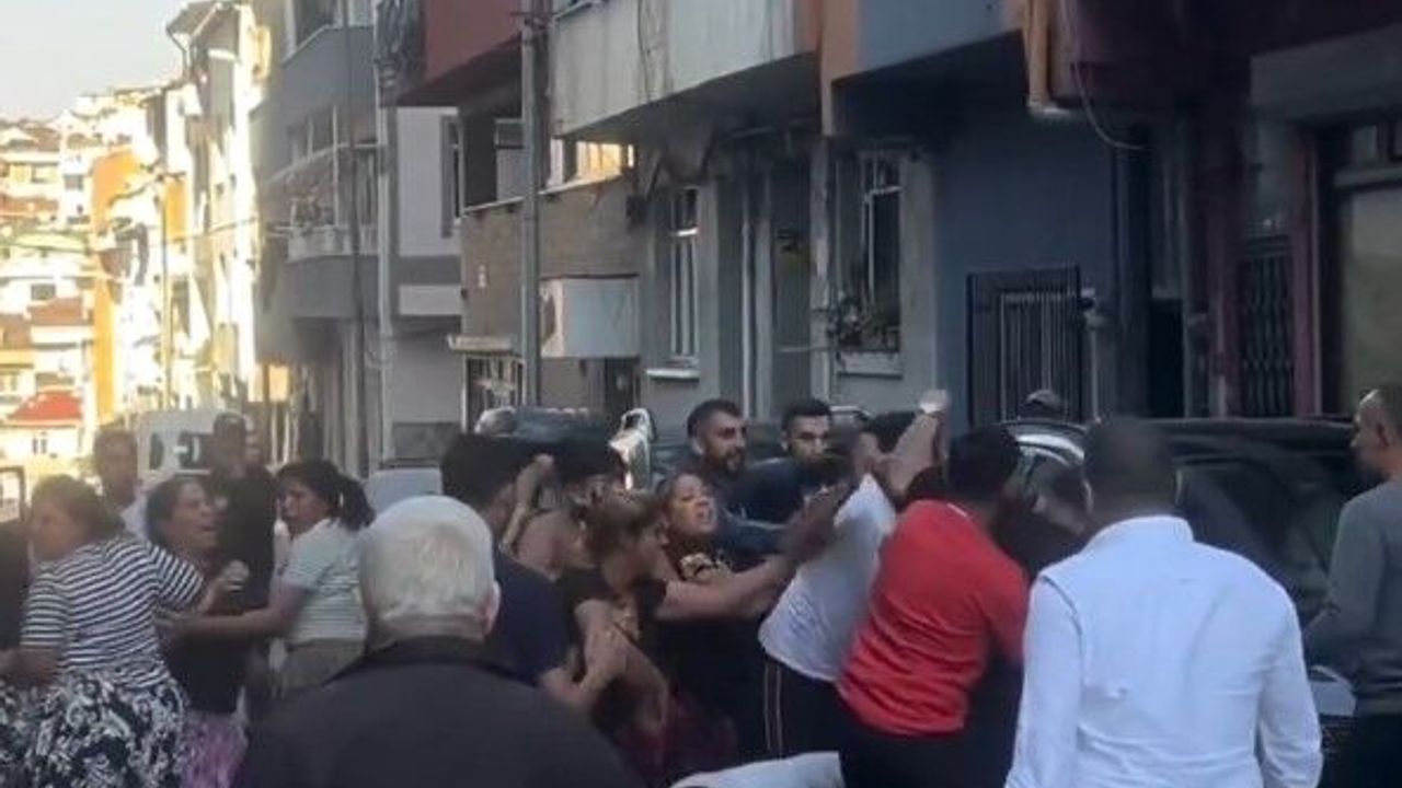 Ortalık savaş alanına döndü! Tornavida ve kesici aletlerle saldırdılar