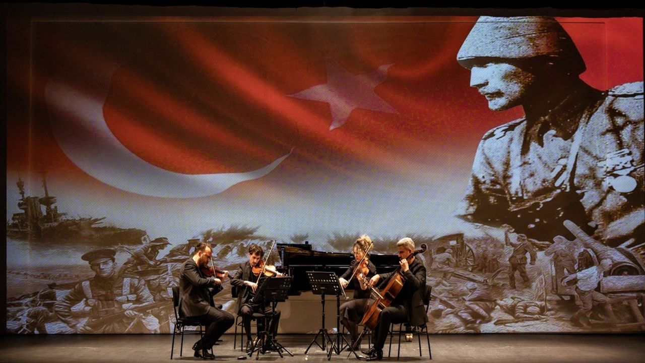 İstanbul Devlet Opera ve Balesi, Çanakkale Zaferi'nin 110. yılına özel konser verdi