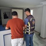 Motosikletli kuryeye önce tokat attı sonra tehdit etti! Fatih'te yol verme kavgası kamerada