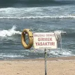 Bartın’da deniz yasağı hiçe sayıldı! 37 kişi boğulma tehlikesi geçirdi