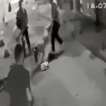 Beyoğlu’nda köpek kavgasında kan aktı: Pitbullun sahibi bıçaklandı