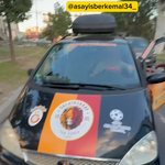 İstanbul’da trafikte “kaynak” tartışması: Yabancı plakalı sürücü diğer sürücünün telefonuna vurdu