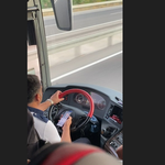 Ankara-Antalya otobüsünde tepki çeken anlar! Seyir halindeyken müzik keyfine düştü