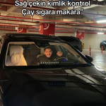 Çakarlı araçla otoparkta video çekti: “Selam kızlar, asayiş…”