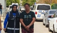 Anne, kızını sokakta bıçakla kovaladı; o anlar kamerada!
