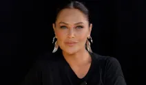 Hülya Avşar'dan yaz rotası itirafı! "Bir ayağım Ayvalık'ta, bir ayağım İstanbul'da"