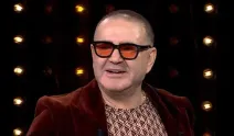 Şafak Sezer’in son hali şaşırttı! Ünlü oyuncu adeta eridi