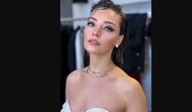 Serenay Sarıkaya ile yeniden aynı proje! Zeynep Tuğçe Bayat, beyaz perde ile dönüyor