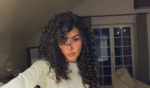 Hande Erçel'in paylaşımındaki mesaj olay oldu: "Üzmek tehlikeli ve yasaktır"