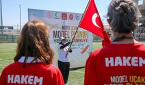 Sivas'ta gökyüzü model uçaklarla şenlendi: Yeşilay Türkiye Şampiyonası'nda nefes kesen rekabet!