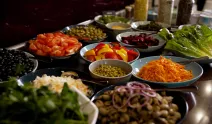 Bir restoranın kahvaltı fiyatları sosyal medyada gündem oldu: İşte dikkat çeken fiyatlar