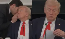 Trump’ın toplantısını bölen not ifşa oldu! Sahnede gizli mesaj krizi