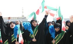 İran'da halktan intikam çağrısı!