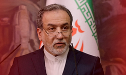 İran’dan sert suçlama: “Protestolar teröristlerin istismarıyla silahlı isyana dönüştü”