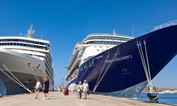 Bodrum’a iki kruvaziyerle 2 bin 482 turist geldi