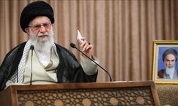 Hamaney'den ABD'ye rest: 'Paralı askerliğe müsamaha yok!'