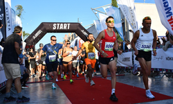 3. Uluslararası Ayvalık Kurtuluş Yarı Maratonu tamamlandı