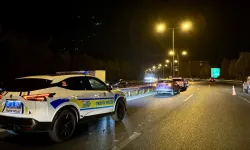 İzmir’de motosiklet kazası: Bariyere çarpan sürücü hayatını kaybetti