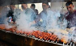 Adana'da 1 milyon kişiye kebap dağıtılacak!