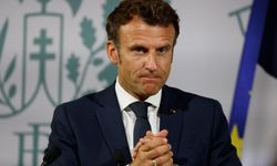 Fransa’da muhalefetten Macron’a azil önergesi