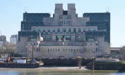 MI6 casusluk için sessiz kurye uygulamasını tanıttı