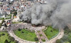 Nepal'de protesto: Başbakan eşi yakıldı, bakan denize atıldı!