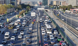 Okullar açıldı, İstanbul trafiği tıkandı!