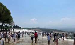 Kış gelmeden Pamukkale'de turist yoğunluğu arttı