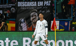 Ronaldo imzasını Ermenistan'a attı! Portekiz'den gol yağmuru...