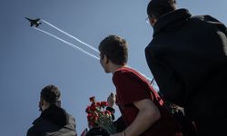 Ankara'da Cumhuriyet Bayramı için resmi geçit töreni yapıldı: SOLOTÜRK'ten Cumhuriyet'e selam!