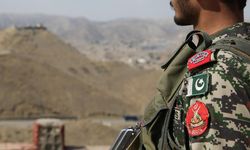 Pakistan ordusu: Afgan güçlerine ait çok sayıda karakol ve tank imha edildi
