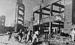 10 günlük yiyecek ve su stoklayın! 35 yıl sonra bir ilk! 'Savaşa hazırlanın' uyarısı resmen yayımlandı!