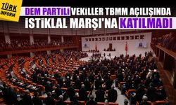 DEM Partili vekiller TBMM açılışında İstiklal Marşı'na katılmadı