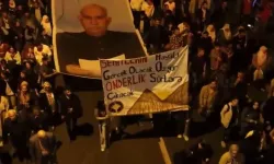 Diyarbakır’da rezalet görüntüler! Öcalan’a özgürlük talebiyle yürüyüş düzenlendi