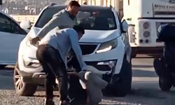 Hatay’da trafikte başlayan tartışma sokak ortasında dayağa dönüştü