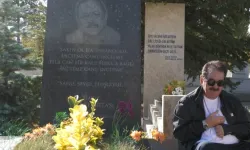 İbrahim Tatlıses’ten Neşet Ertaş’ın mezarına ziyaret