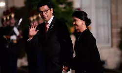Madagaskar karıştı, Cumhurbaşkanı kaçtı! Rajoelina ülkesini terk etti