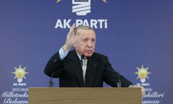 Cumhurbaşkanı Erdoğan'dan Özgür Özel'e: Yüreğin yetiyorsa su bidonu ile çıksana