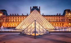 Louvre Müzesi Müdürü: Soygun büyük bir başarısızlık