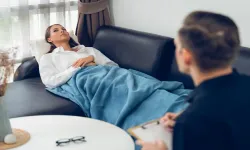 Psikoterapi nedir, hangi durumlarda uygulanır ve ne işe yarar?