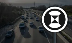 Almanya A9 otoyolundaki gizemli trafik işareti merak uyandırdı