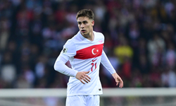 Maç sonu duygulandıran an: Kenan Yıldız formasını top toplayıcı çocuğa verdi