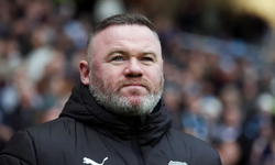 Rooney maçtan sonra Slot'u eleştirdi: 'Gidin kendiniz halledin'
