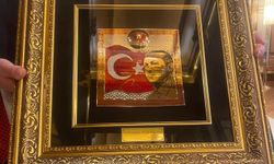 Bahçeli’den Erdoğan’a Cumhuriyet'in 102. yıl anısına özel hediye