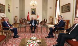 TBMM Başkanı Kurtulmuş Yeniyol liderlerini kabul etti