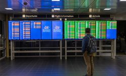 ABD'de 'kapanma' krizi havalimanlarını vurdu: 1700'den fazla uçuş iptal edildi