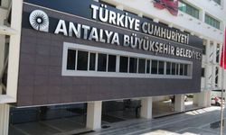 Antalya’da yolsuzluk zinciri büyüyor: 8 kişi hakkında gözaltı kararı
