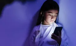 ABD'de çocuklarla duygusal bağ kuran yapay zeka botları yasaklanacak!